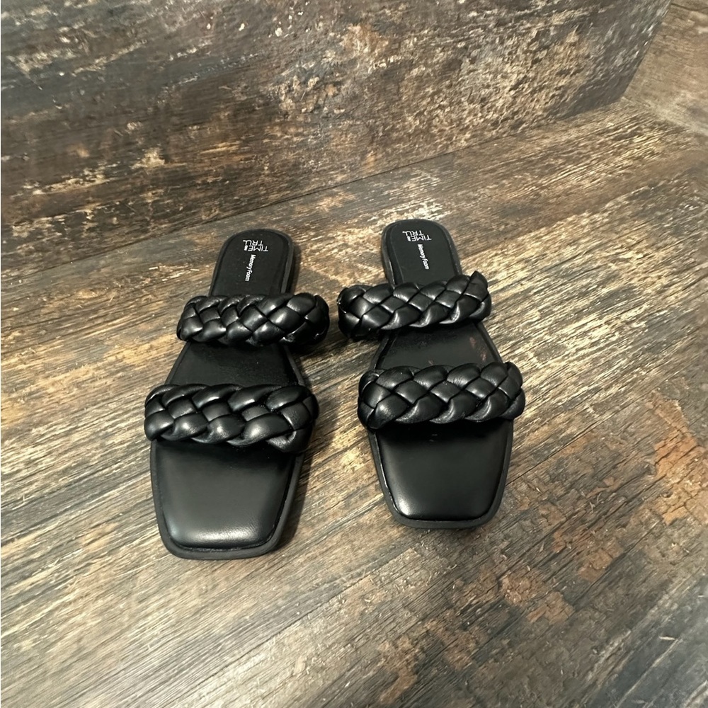 Time and Tru Black Double Braided Sandals